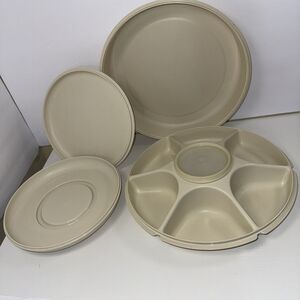 Tupperware Divided Serving Platter w Center Bowl 1666-3 And Serve It All Plate